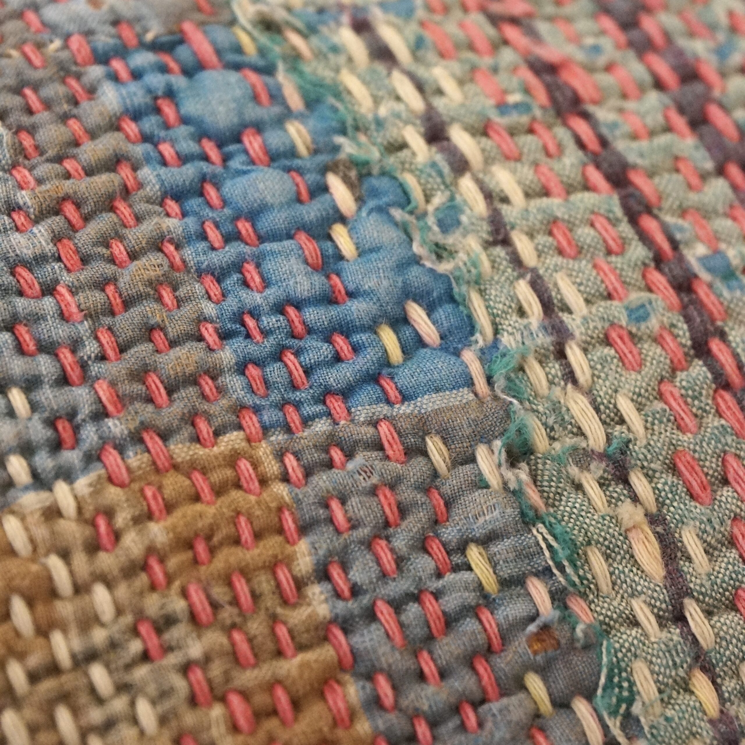 Coussin en kantha N°108d Claire Beaugrand