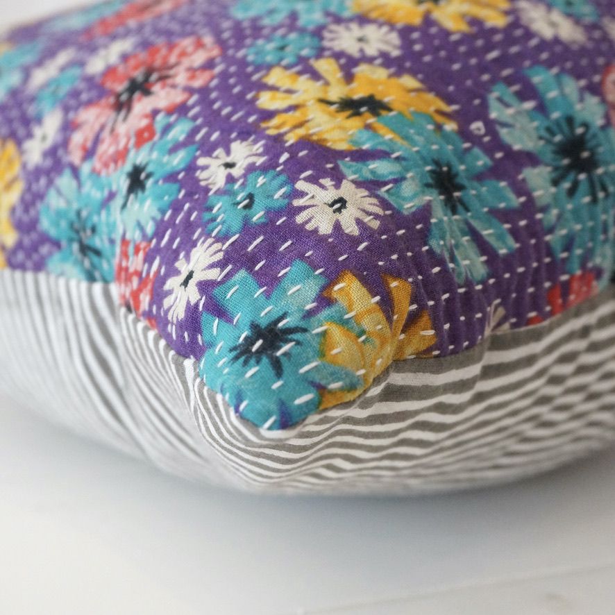 Coussin en kantha N°33** Claire Beaugrand