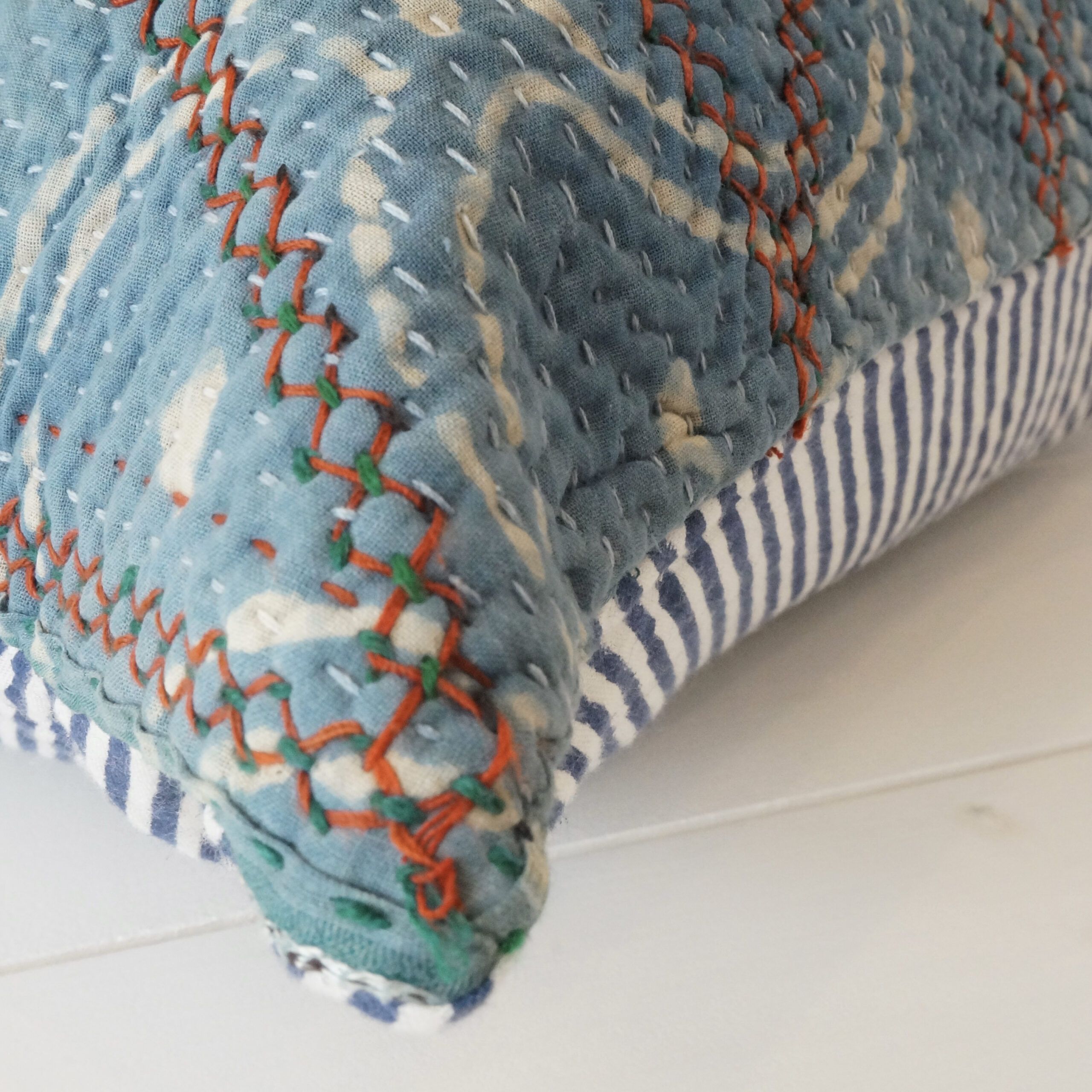 Coussin en kantha N°6** Claire Beaugrand
