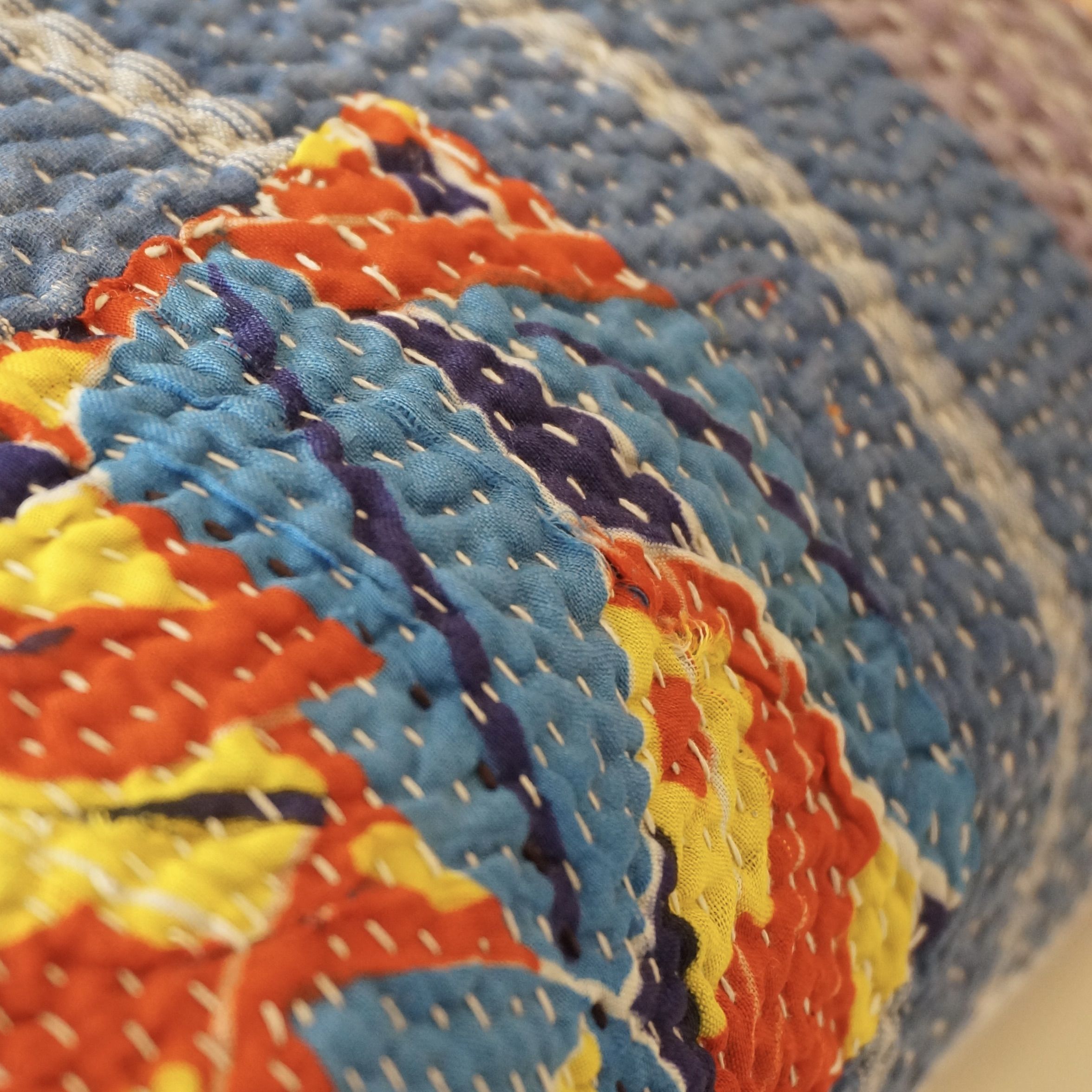 Coussin en kantha N°120* Claire Beaugrand
