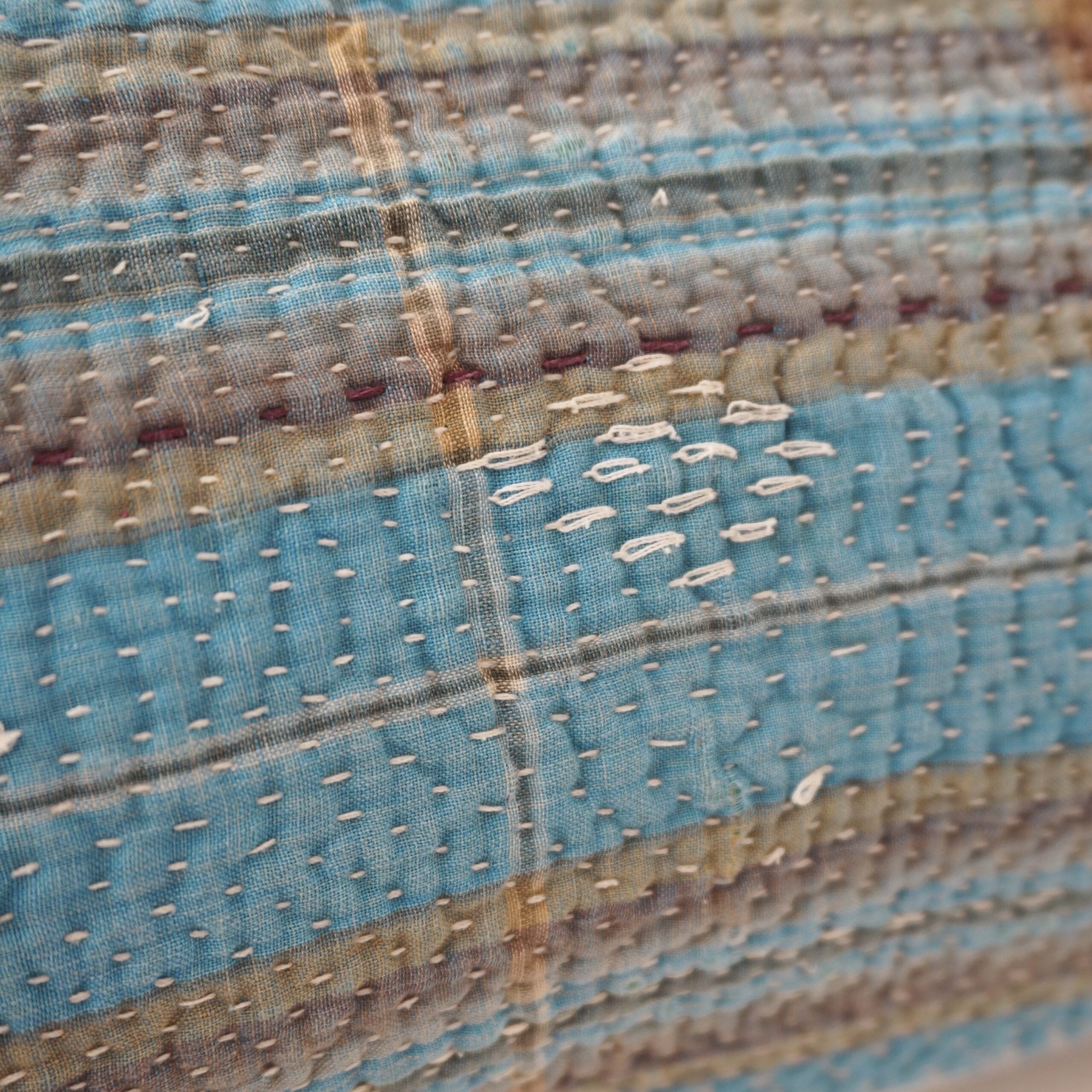 Coussin en kantha N°125*** Claire Beaugrand